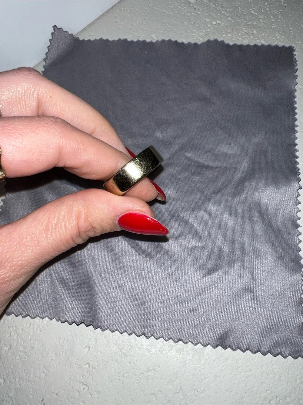 Oura Ring 4, Size 10, Gold - USED WITH SIGNS OF WEAR
